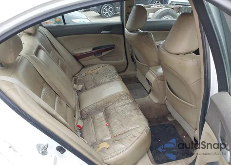 2010 Honda Accord 2.4 Ex-L z USA, uszkodzony, nr VIN 1HGCP2F87AA012631